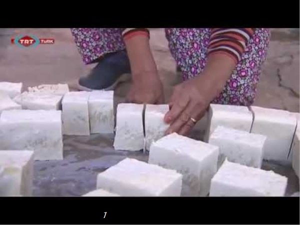 Köylü Kadınlar Atık Yağlardan Sabun Yapıyor